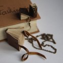 książkowa biżuteria naszyjnik ksiązka wisiorek wisor kolczyki książeczki